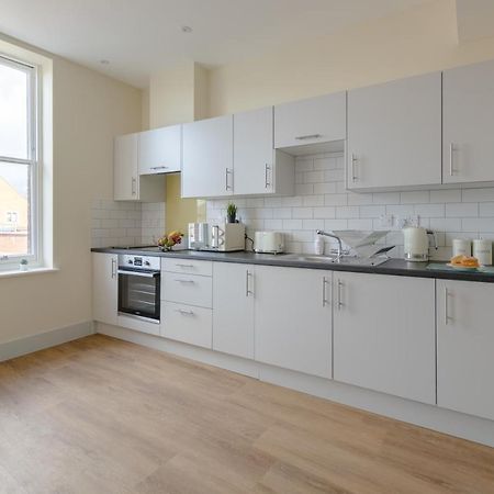 Hereford City Centre - Apartment 7, Isabella House - Modern Apartment In The Heart Of The City - Sleeps 2 Guests - Hosted By Rentmyhouse Exteriör bild