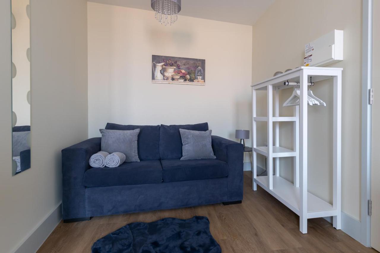 Hereford City Centre - Apartment 7, Isabella House - Modern Apartment In The Heart Of The City - Sleeps 2 Guests - Hosted By Rentmyhouse Exteriör bild
